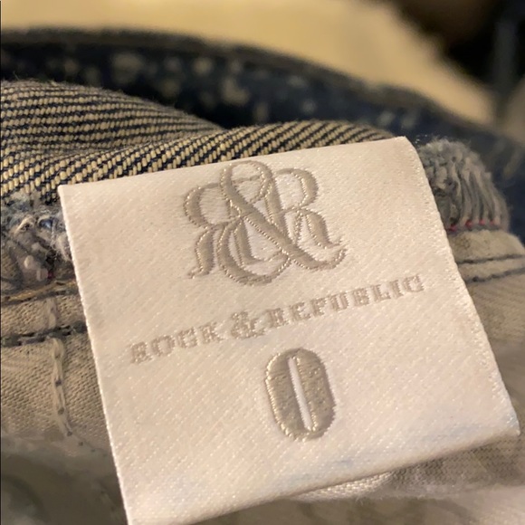 Rock & Republic Fun Boyfriend Jeans - Picture 11 of 12